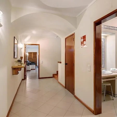 Bela Vista House T2 * אלבופיירה